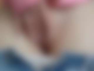 NaughtyBlooms's Live Sex Cam Show