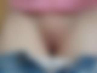 NaughtyBlooms's Live Sex Cam Show