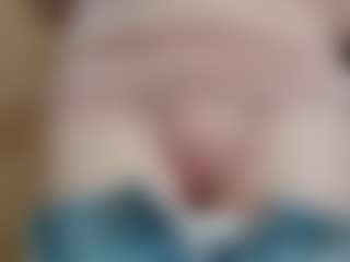 Live cam show with NaughtyBlooms - Squirt on SquirtSoMuch