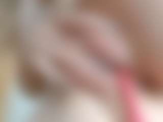 NaughtyBlooms's Live Sex Cam Show