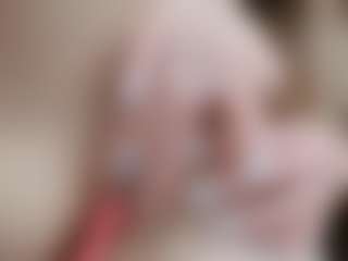 NaughtyBlooms's Live Sex Cam Show