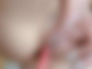 NaughtyBlooms's Live Sex Cam Show