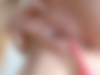 NaughtyBlooms's Live Sex Cam Show