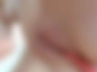 NaughtyBlooms's Live Sex Cam Show