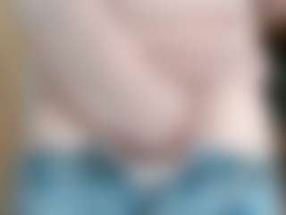 NaughtyBlooms's Live Sex Cam Show