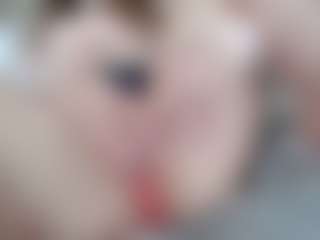 NaughtyBlooms's Live Sex Cam Show