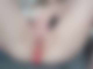 NaughtyBlooms's Live Sex Cam Show
