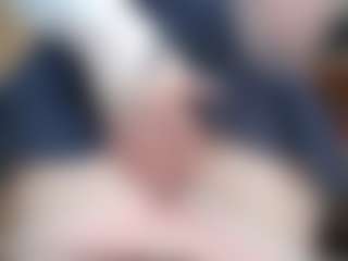 NaughtyBlooms's Live Sex Cam Show