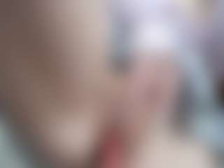 Live cam show with NaughtyBlooms - Blowjob on Camsoda