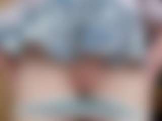 NaughtyBlooms's Live Sex Cam Show