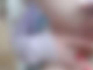 NaughtyBlooms's Live Sex Cam Show