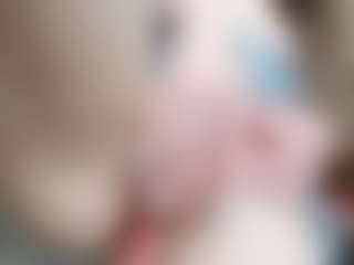 NaughtyBlooms's Live Sex Cam Show