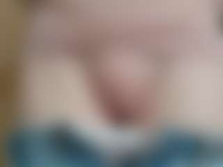 NaughtyBlooms's Live Sex Cam Show