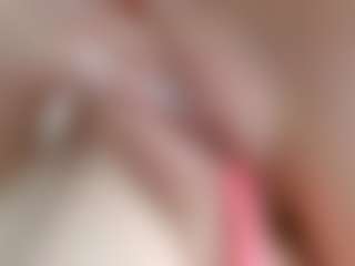 NaughtyBlooms's Live Sex Cam Show