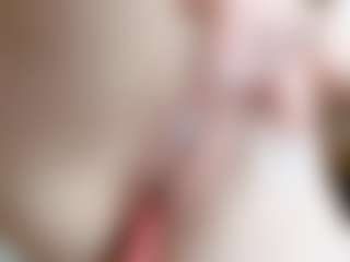 NaughtyBlooms's Live Sex Cam Show