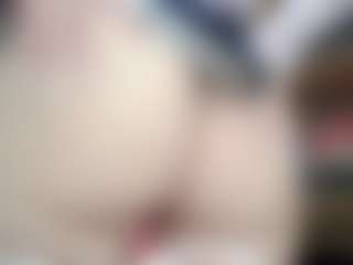NaughtyBlooms's Live Sex Cam Show