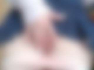 NaughtyBlooms's Live Sex Cam Show