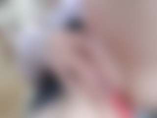 NaughtyBlooms's Live Sex Cam Show