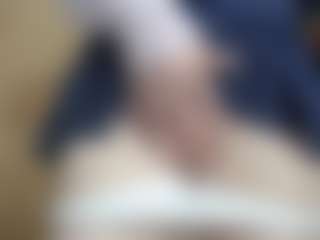 NaughtyBlooms's Live Sex Cam Show