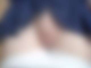 NaughtyBlooms's Live Sex Cam Show