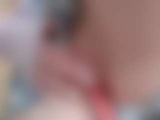 NaughtyBlooms's Live Sex Cam Show