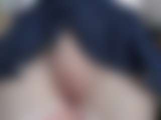NaughtyBlooms's Live Sex Cam Show