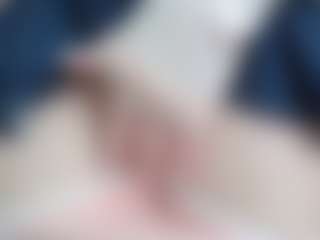 NaughtyBlooms's Live Sex Cam Show