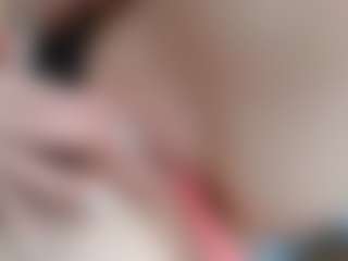 NaughtyBlooms's Live Sex Cam Show