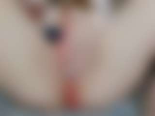 NaughtyBlooms's Live Sex Cam Show