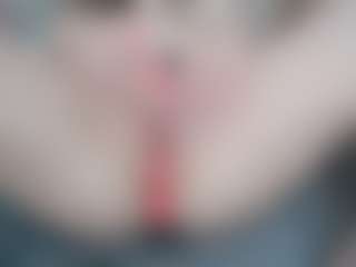 NaughtyBlooms's Live Sex Cam Show