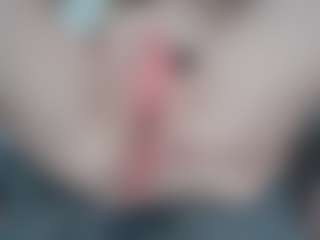 NaughtyBlooms's Live Sex Cam Show