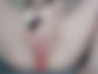 NaughtyBlooms's Live Sex Cam Show