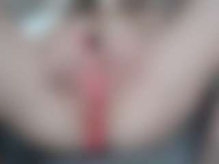 NaughtyBlooms's Live Sex Cam Show