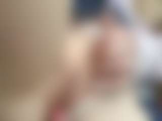 Live cam show with NaughtyBlooms - Blowjob on Camsoda