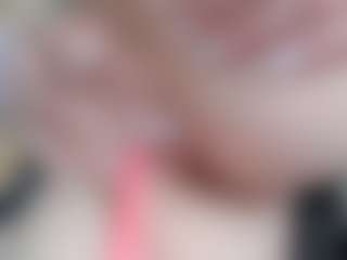 NaughtyBlooms's Live Sex Cam Show