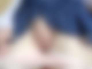 NaughtyBlooms's Live Sex Cam Show