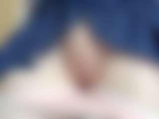 NaughtyBlooms's Live Sex Cam Show
