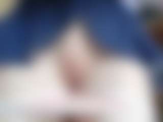 NaughtyBlooms's Live Sex Cam Show