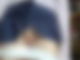 NaughtyBlooms's Live Sex Cam Show