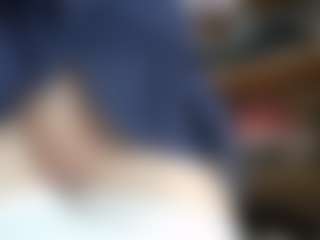 NaughtyBlooms's Live Sex Cam Show
