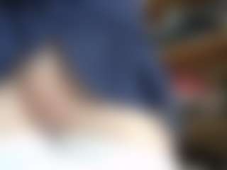 NaughtyBlooms's Live Sex Cam Show