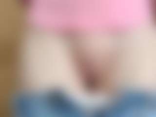 NaughtyBlooms's Live Sex Cam Show