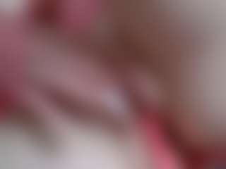 NaughtyBlooms's Live Sex Cam Show