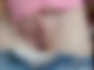 NaughtyBlooms's Live Sex Cam Show