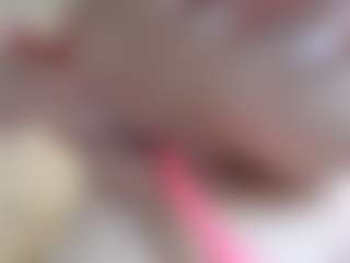 NaughtyBlooms's Live Sex Cam Show