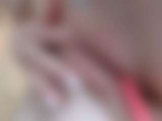 NaughtyBlooms's Live Sex Cam Show