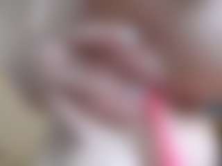 NaughtyBlooms's Live Sex Cam Show