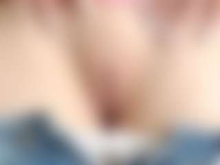 NaughtyBlooms's Live Sex Cam Show