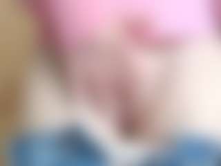 NaughtyBlooms's Live Sex Cam Show