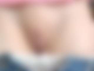 NaughtyBlooms's Live Sex Cam Show